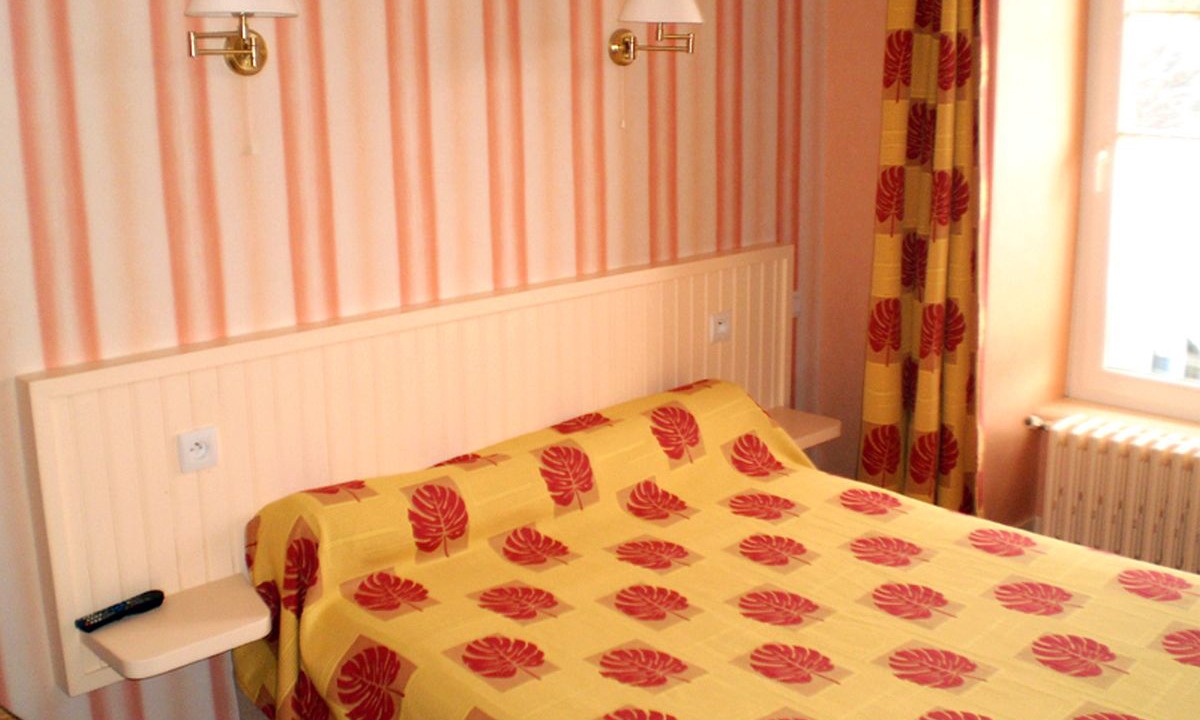 Photo of Bedroom in Belle-Isle-en-Terre