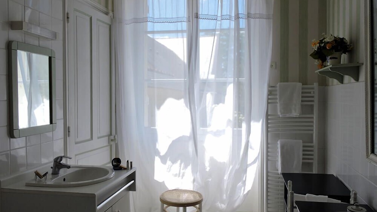 Photo of Bathroom in Fontevraud-l'Abbaye