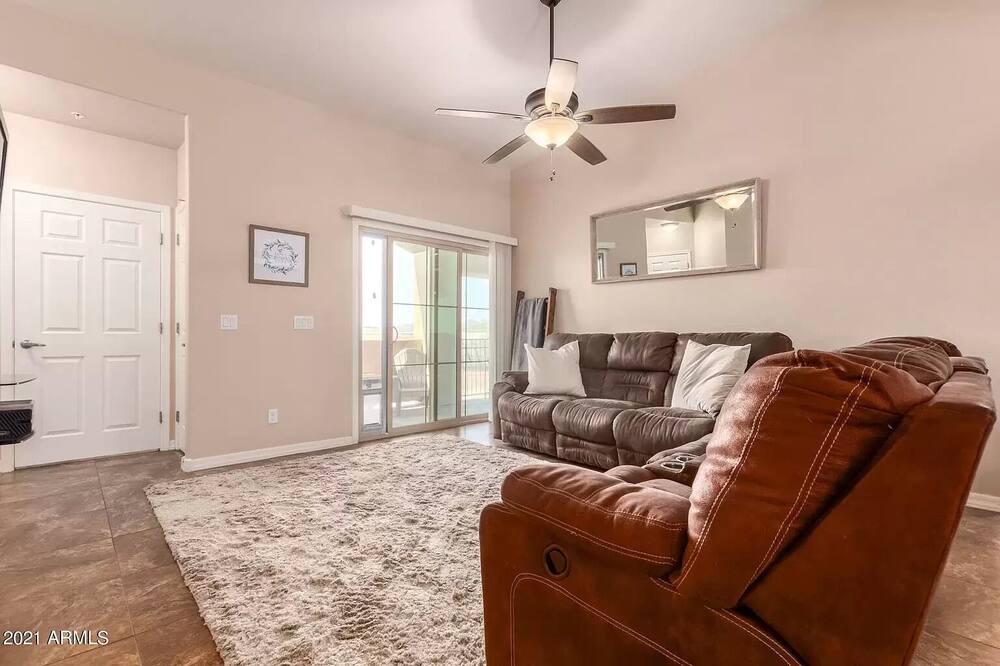 Photo of Livingroom in Parkwood Ranch
