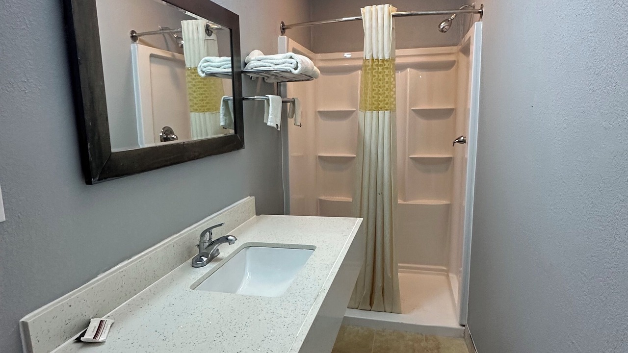 Photo of Others in Magnolia