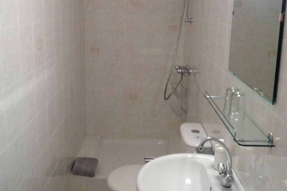 Photo of Bathroom in Aubin