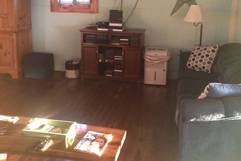 Photo of Livingroom in Sandy Creek