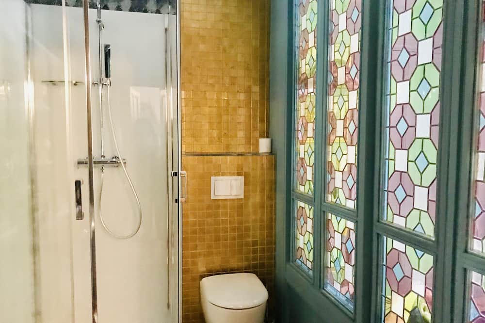 Photo of Bathroom in Mouleydier