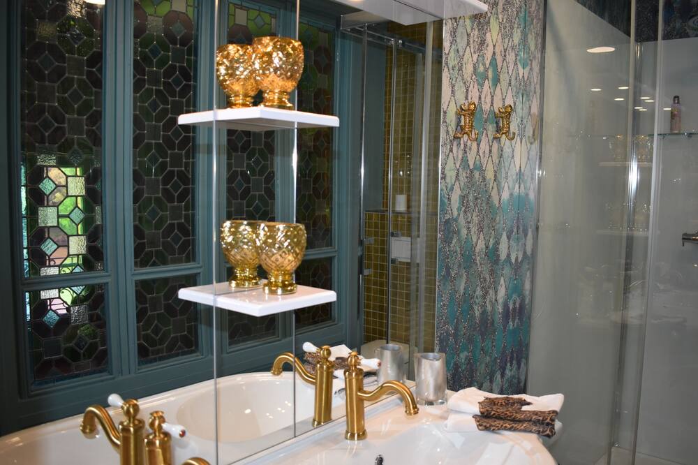 Photo of Bathroom in Mouleydier