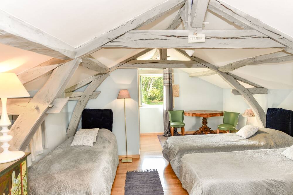 Photo of Others in Mouleydier