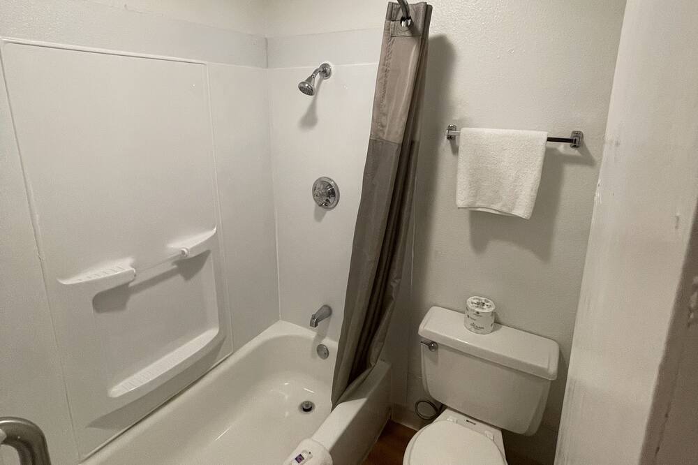 Photo of Bathroom in Sullivan