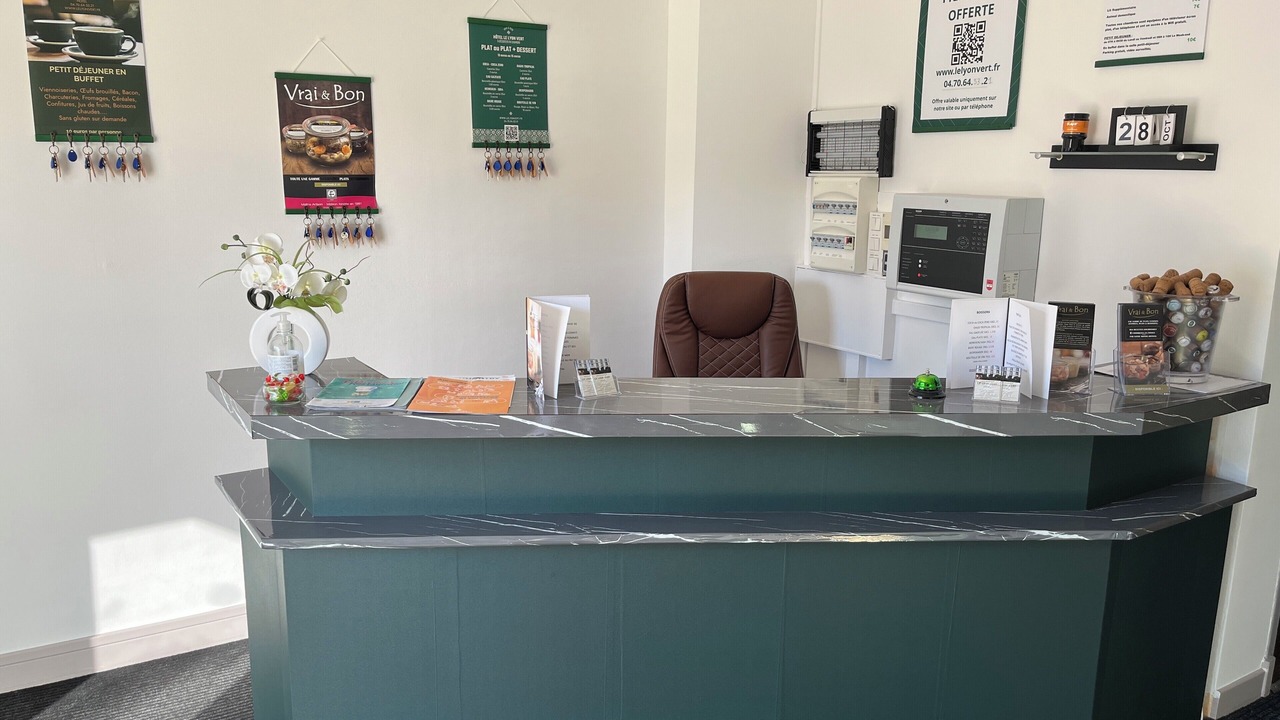 Photo of Others in Commentry