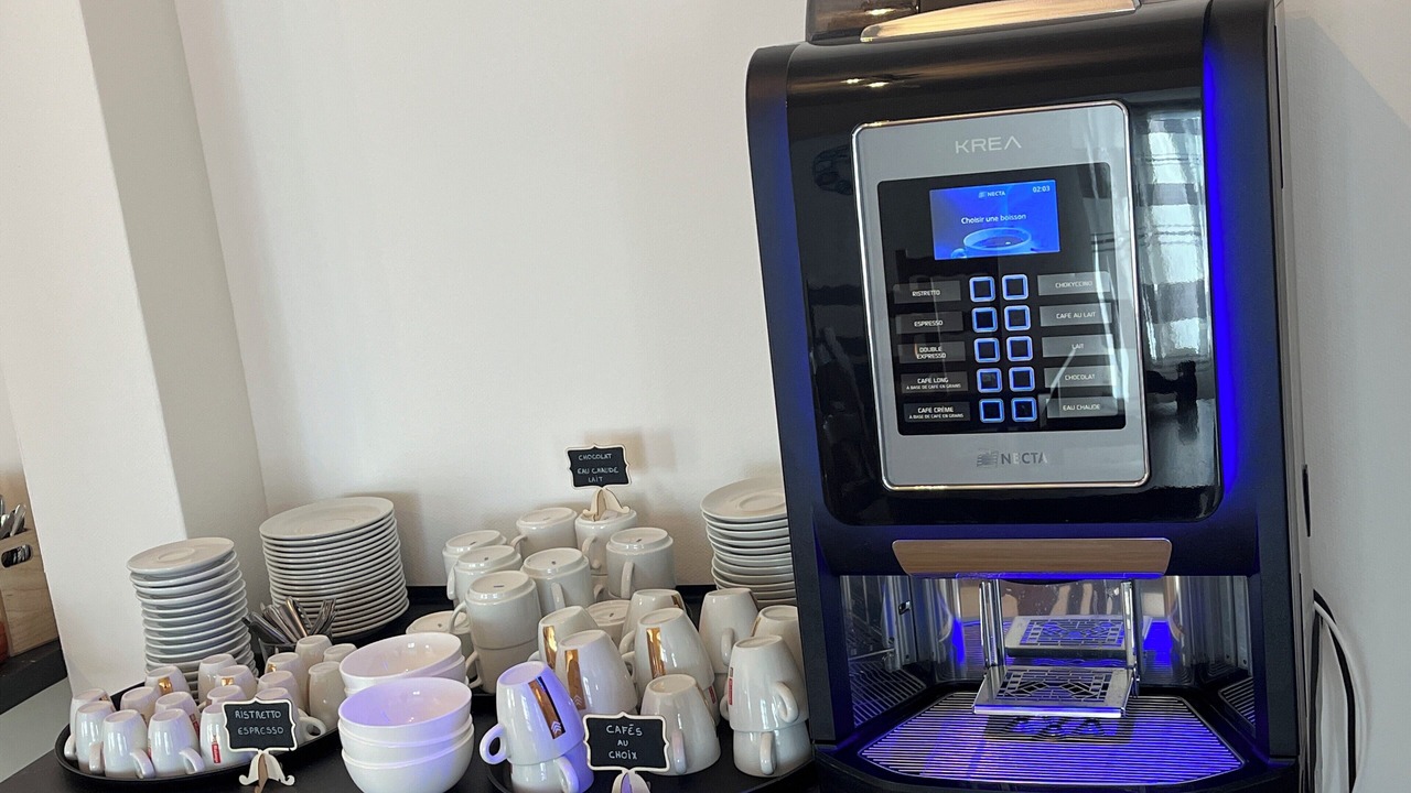 Photo of Others in Commentry