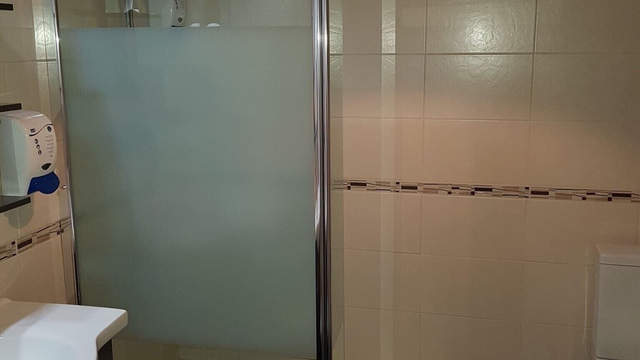 Photo of Bathroom in Commentry