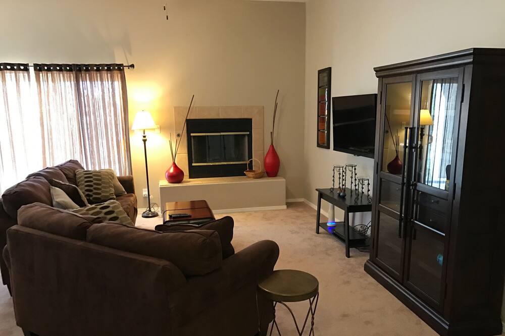 Photo of Bedroom in Heritage Hills