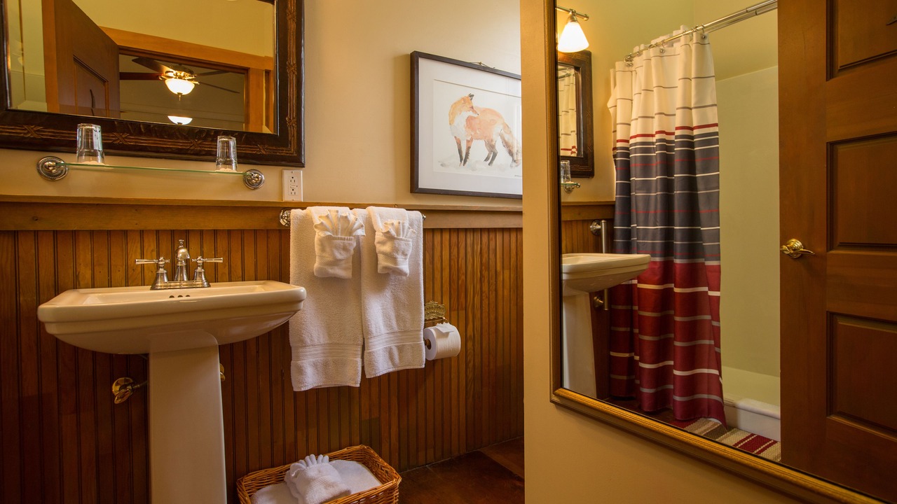 Photo of Bathroom in Murphys