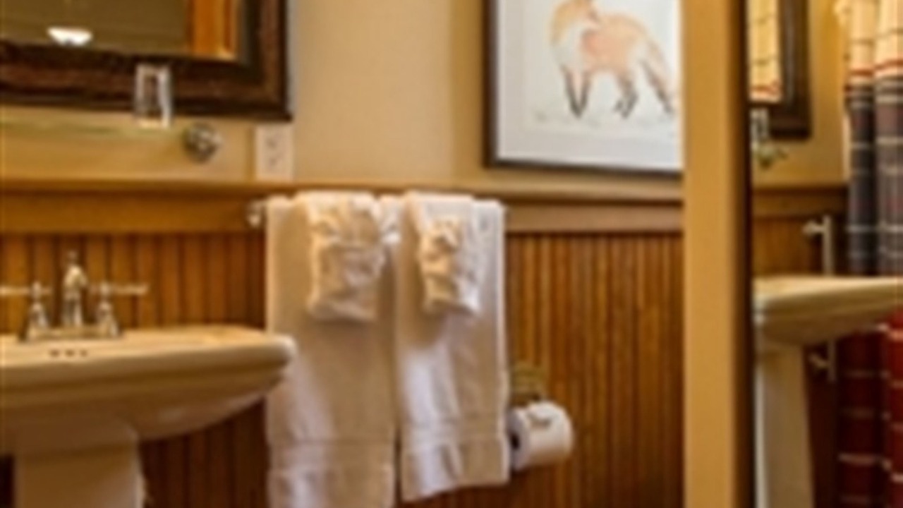 Photo of Bathroom in Murphys