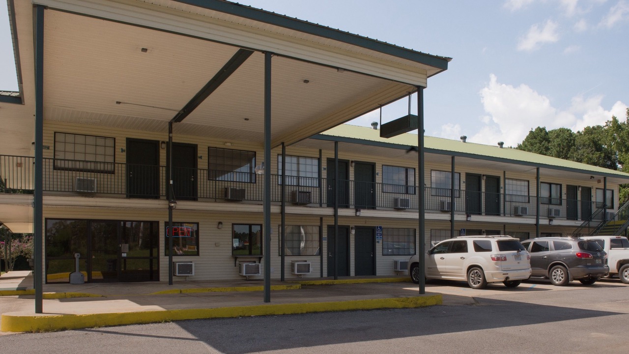 Photo of Patio Balcony in Calhoun