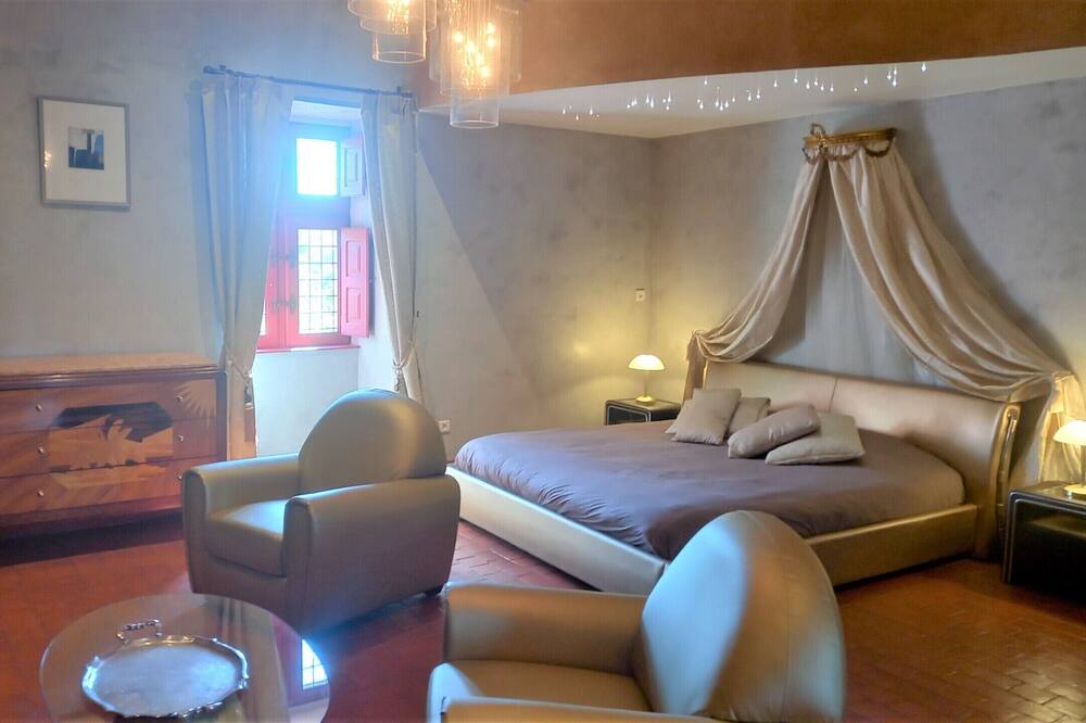 Photo of Bedroom in Mouret