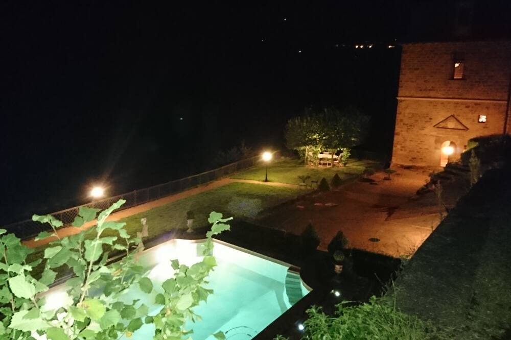 Photo of Outdoor in Mouret