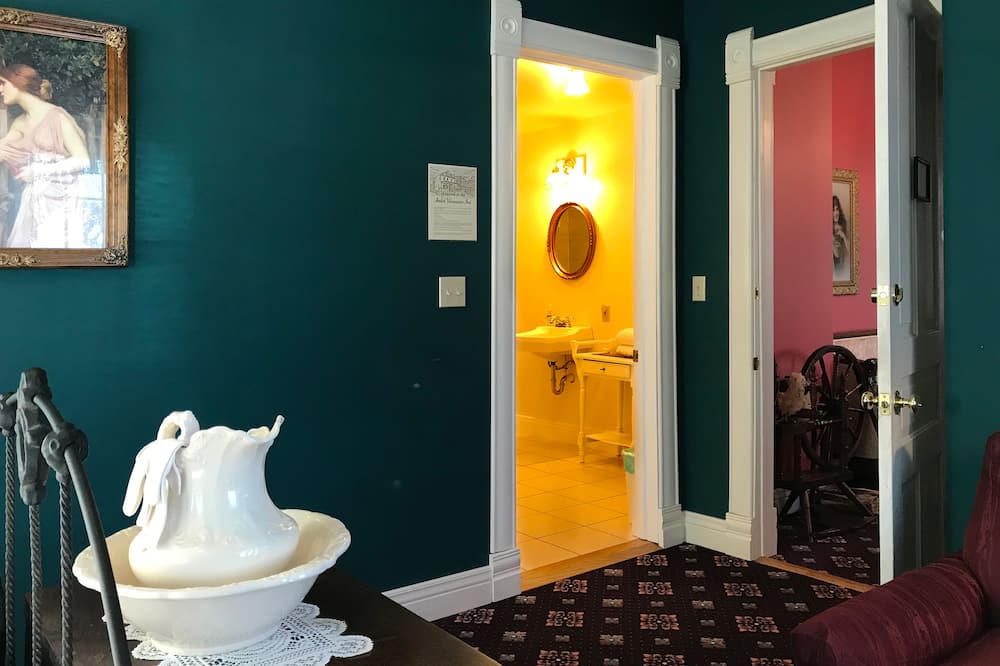 Photo of Bedroom in Peterson