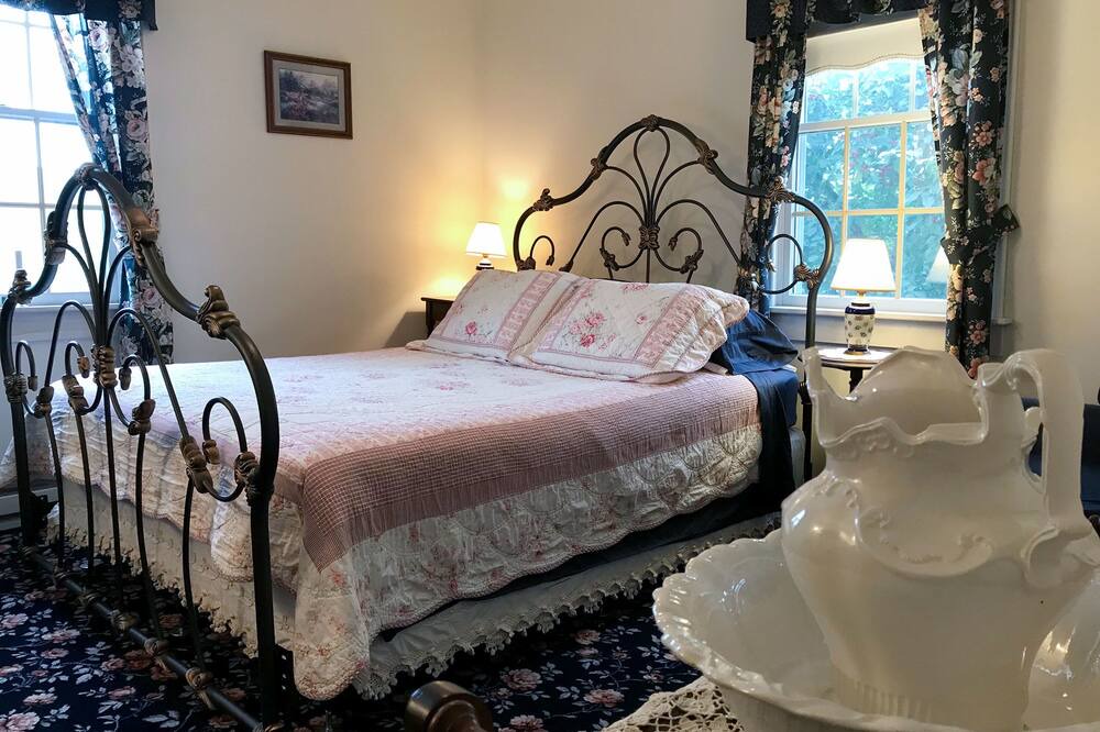 Photo of Bedroom in Peterson