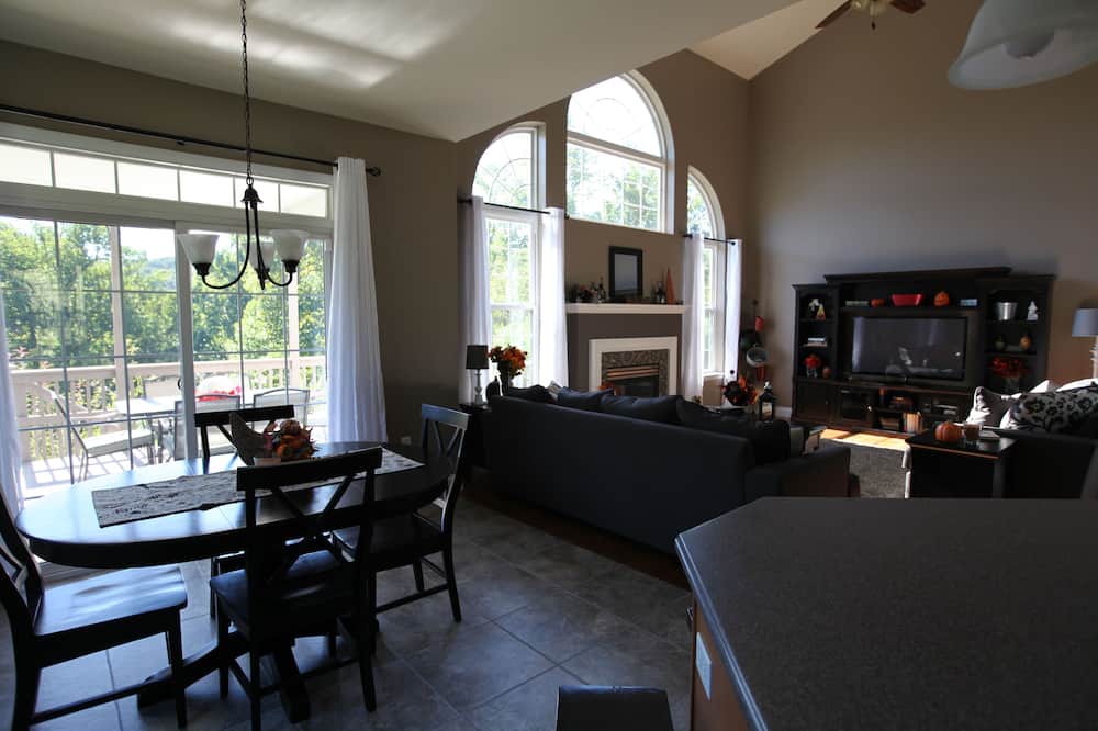 Photo of Livingroom in Robesonia