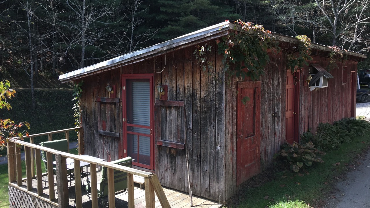 Photo of Bedroom in Grassy Creek