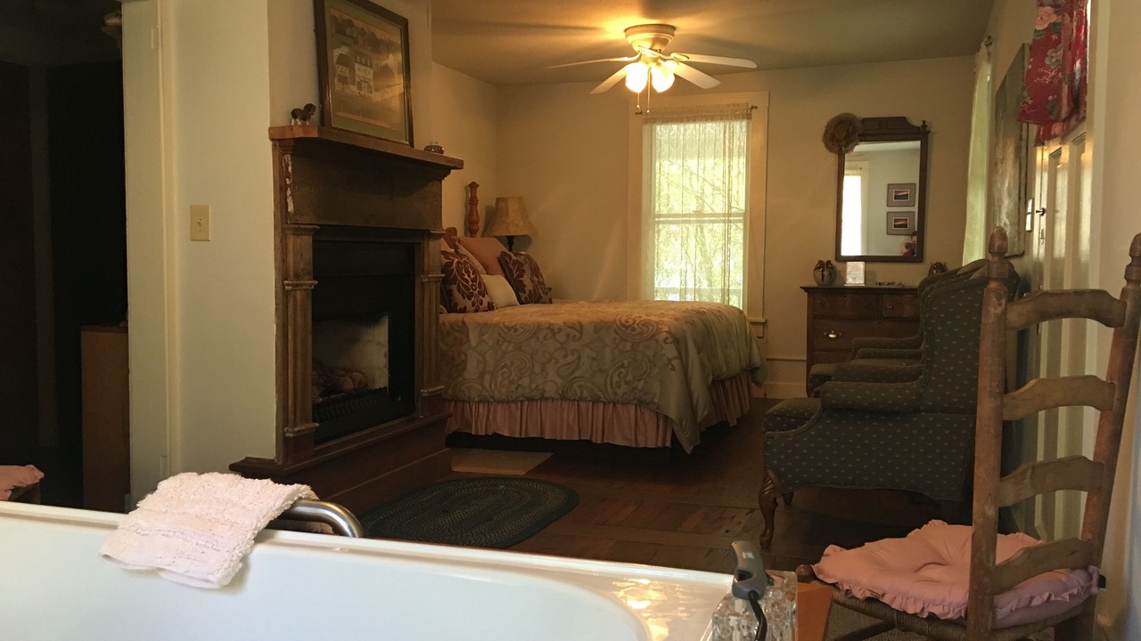 Photo of Bedroom in Grassy Creek