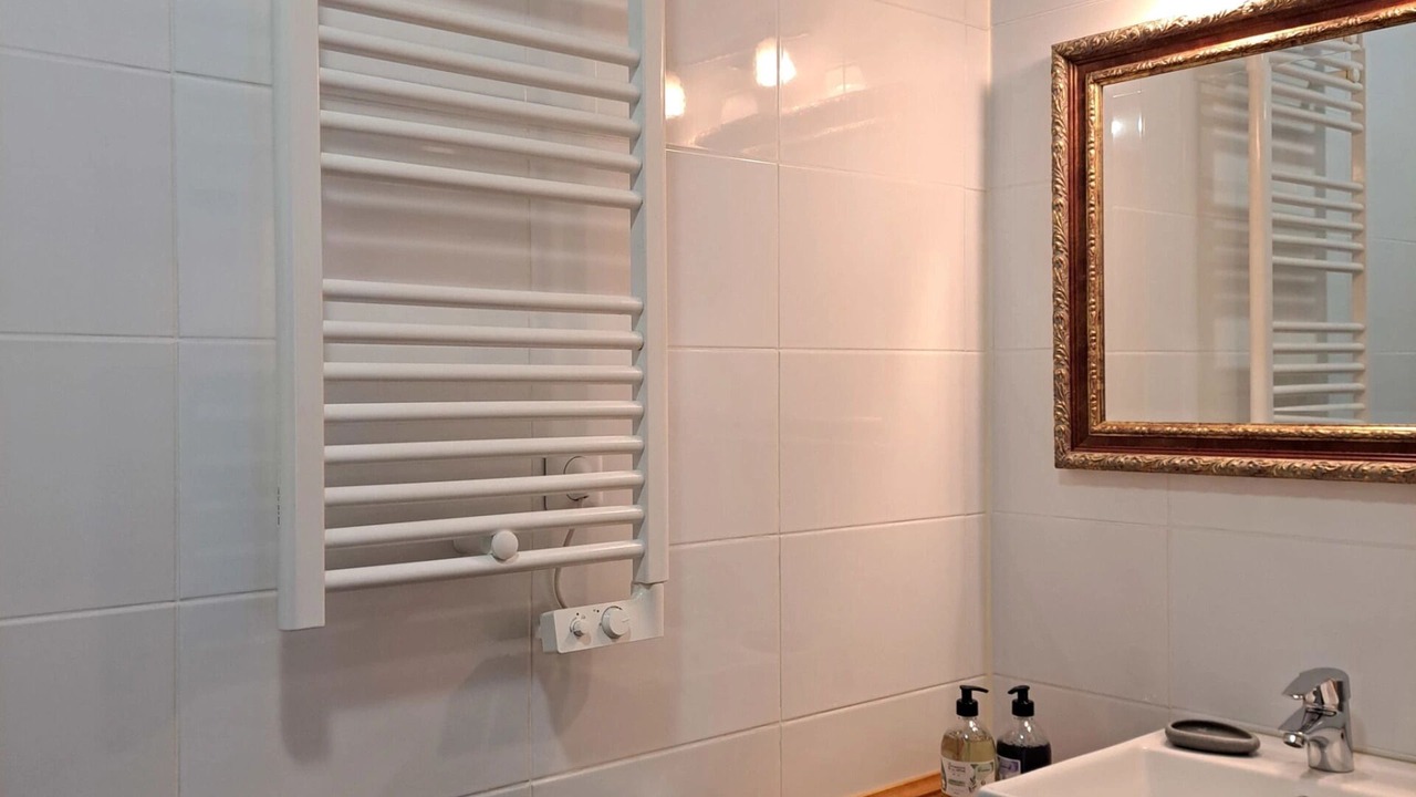 Photo of Bathroom in Menee