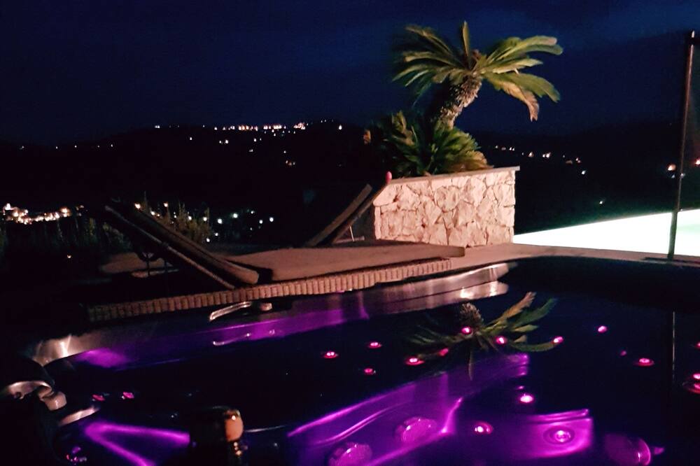 Photo of Outdoor in Auribeau-sur-Siagne