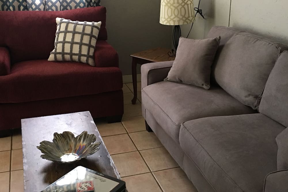 Photo of Livingroom in Centre