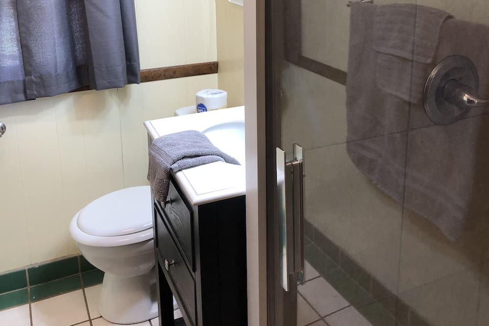 Photo of Bathroom in Centre