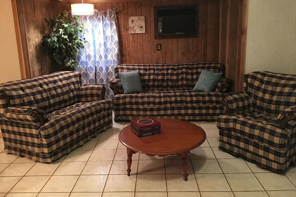 Photo of Livingroom in Centre