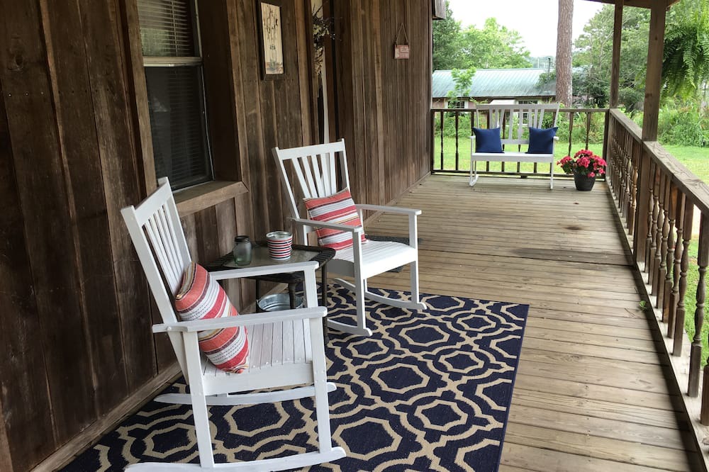 Photo of Patio Balcony in Centre