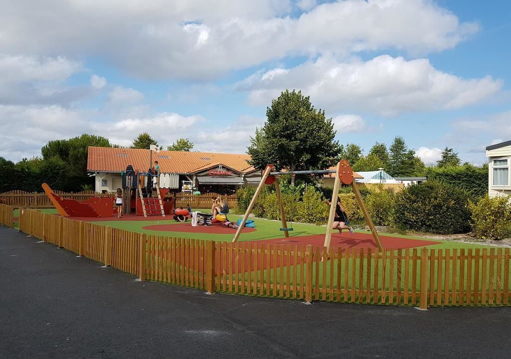 Photo of Others in Gastes