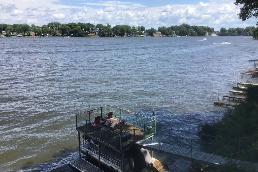 Photo of Others in Monticello