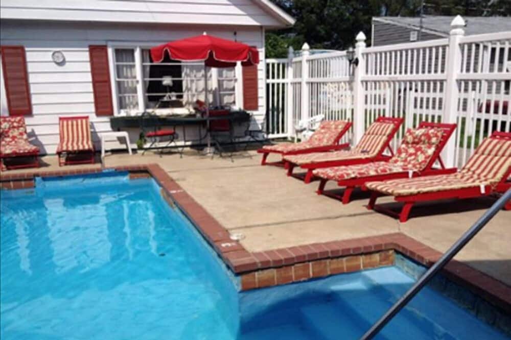 Photo of Outdoor in Monticello