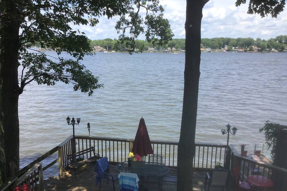 Photo of Others in Monticello