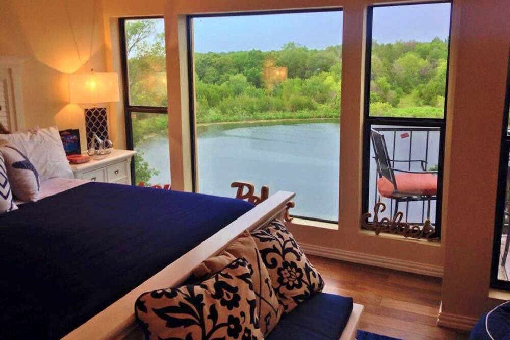 Photo of Bedroom in Pottsboro