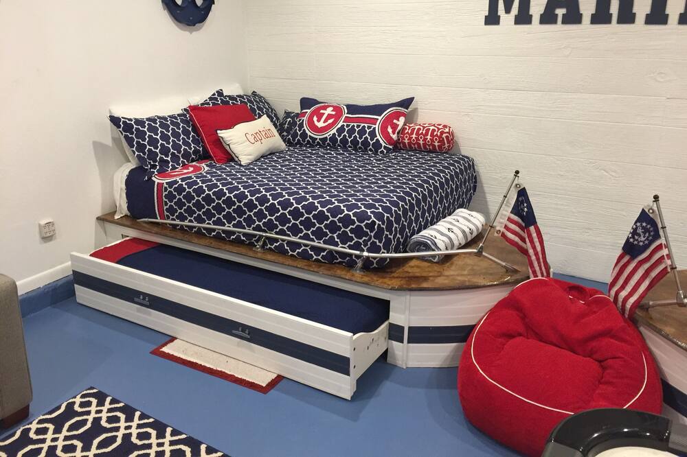 Photo of Bedroom in Pottsboro