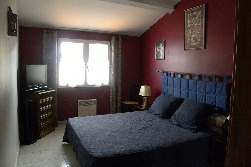 Photo of Bedroom in Alenya