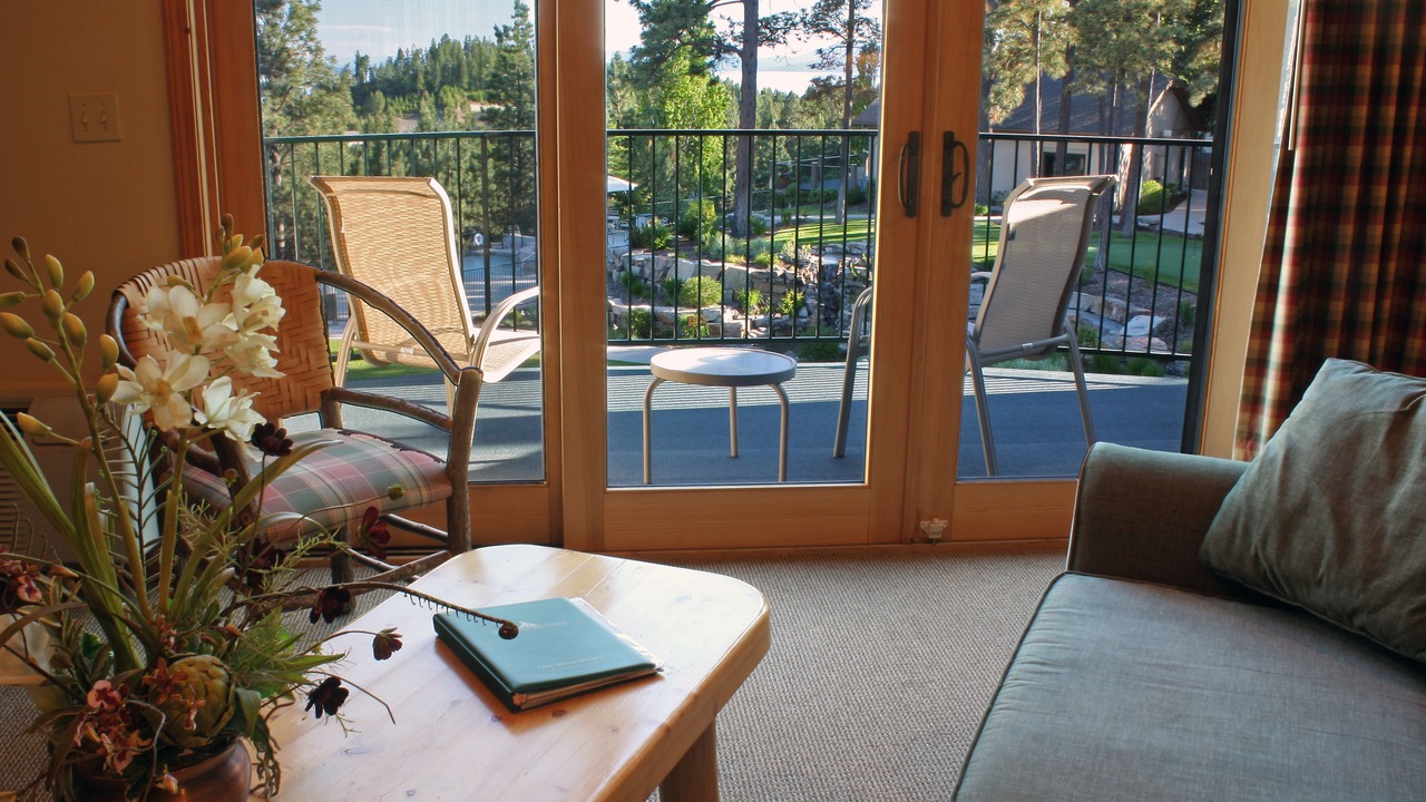 Photo of Livingroom in Woods Bay