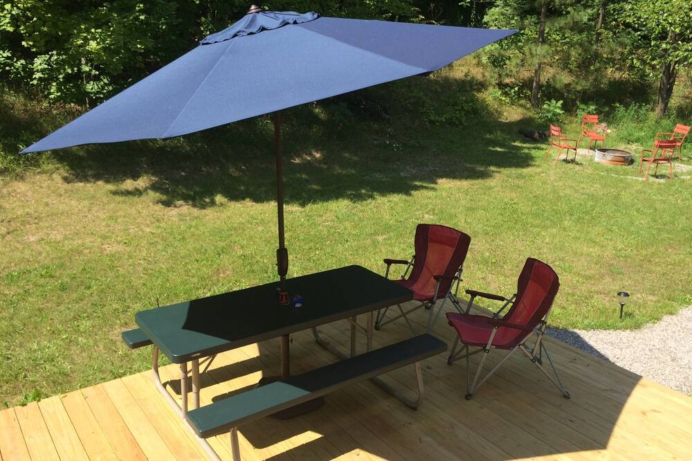 Photo of Patio Balcony in Suttons Bay