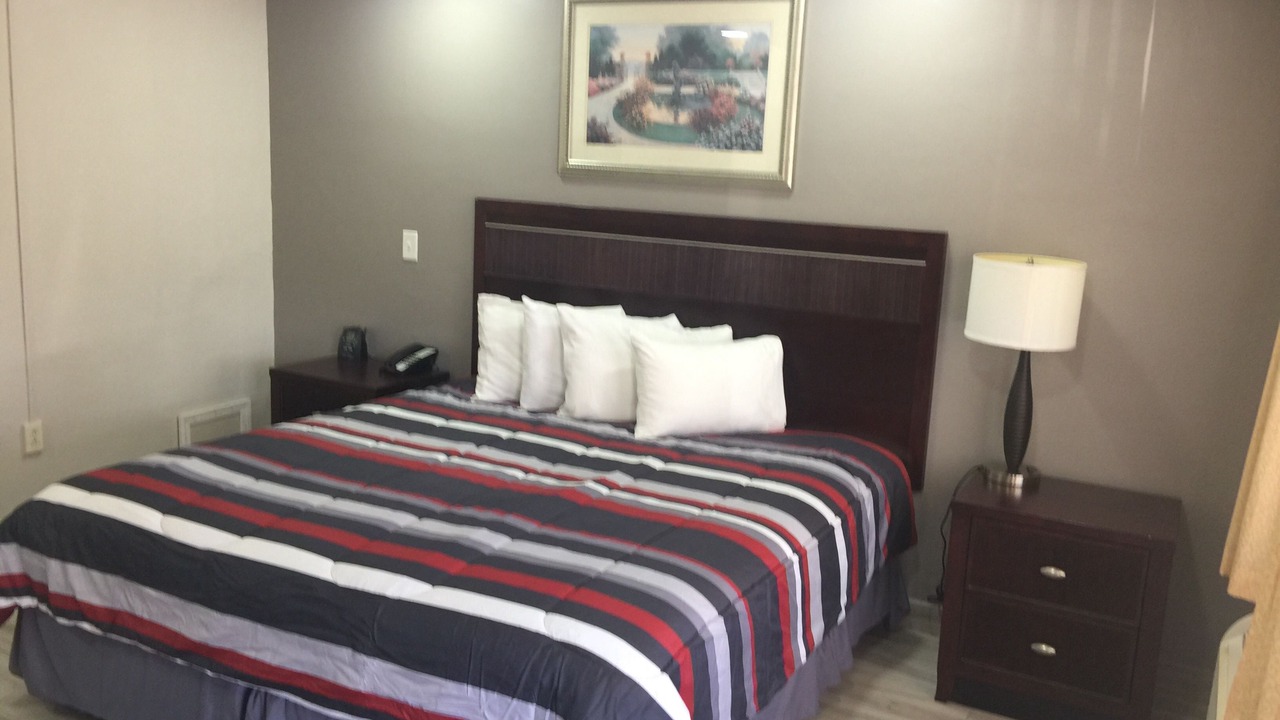 Photo of Bedroom in Indian Beach Sapphire Shores