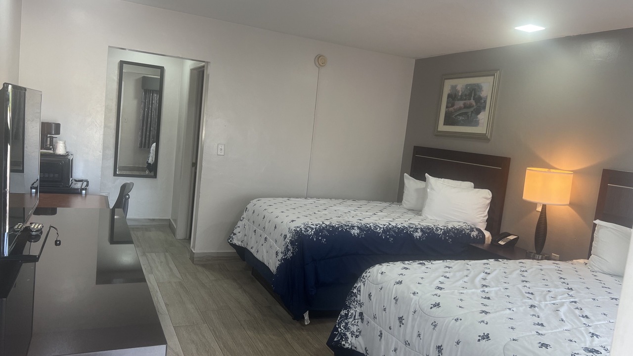 Photo of Bedroom in Indian Beach Sapphire Shores