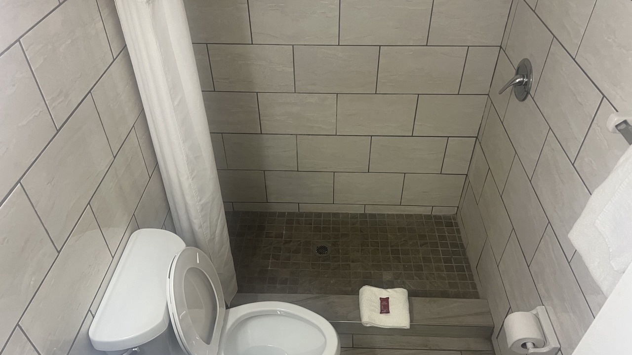 Photo of Bathroom in Indian Beach Sapphire Shores