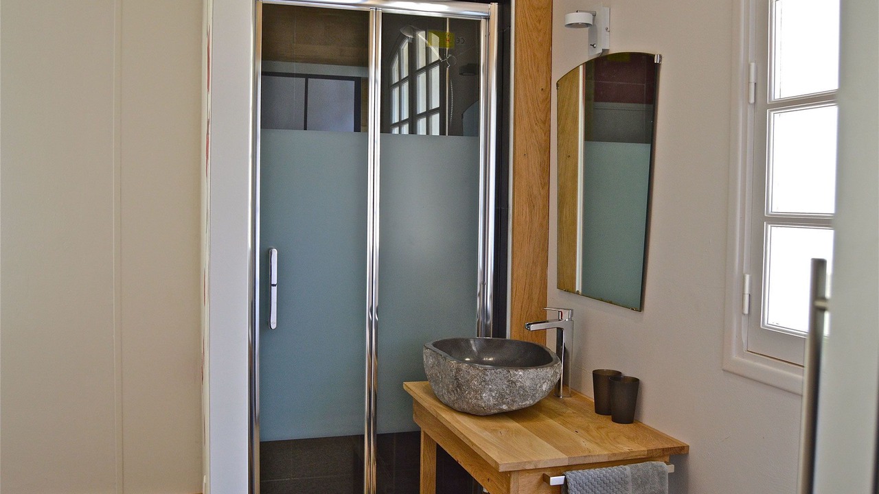 Photo of Bathroom in Arnaud-Guilhem