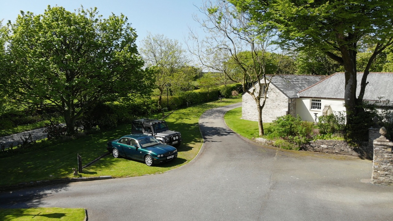 Photo of Outdoor in Trewassa