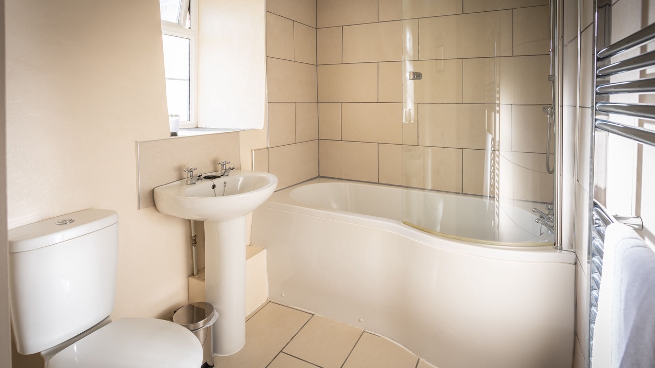 Photo of Bathroom in Trewassa