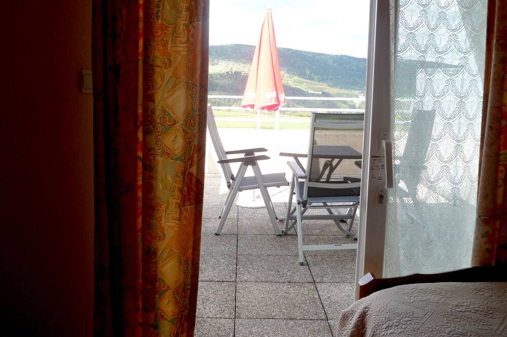 Photo of Bedroom in Le Lac-d'Issarles