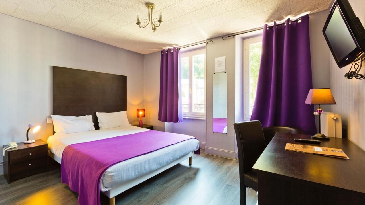 Photo of Bedroom in Pontgibaud