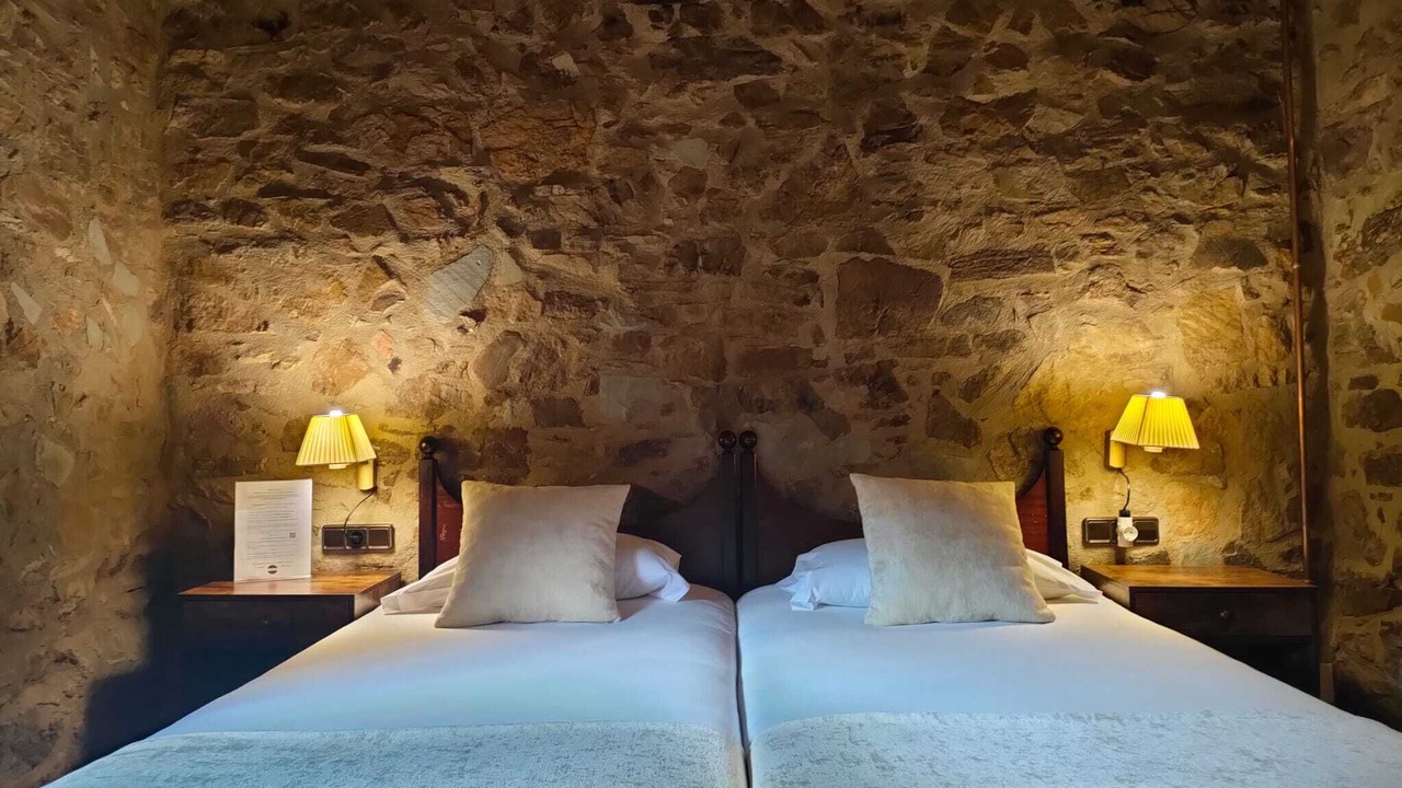 Photo of Bedroom in Planoles