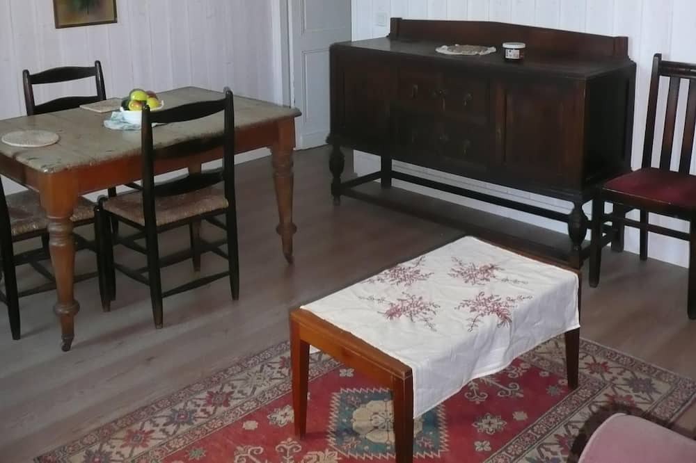 Photo of Livingroom in Castillon-la-Bataille