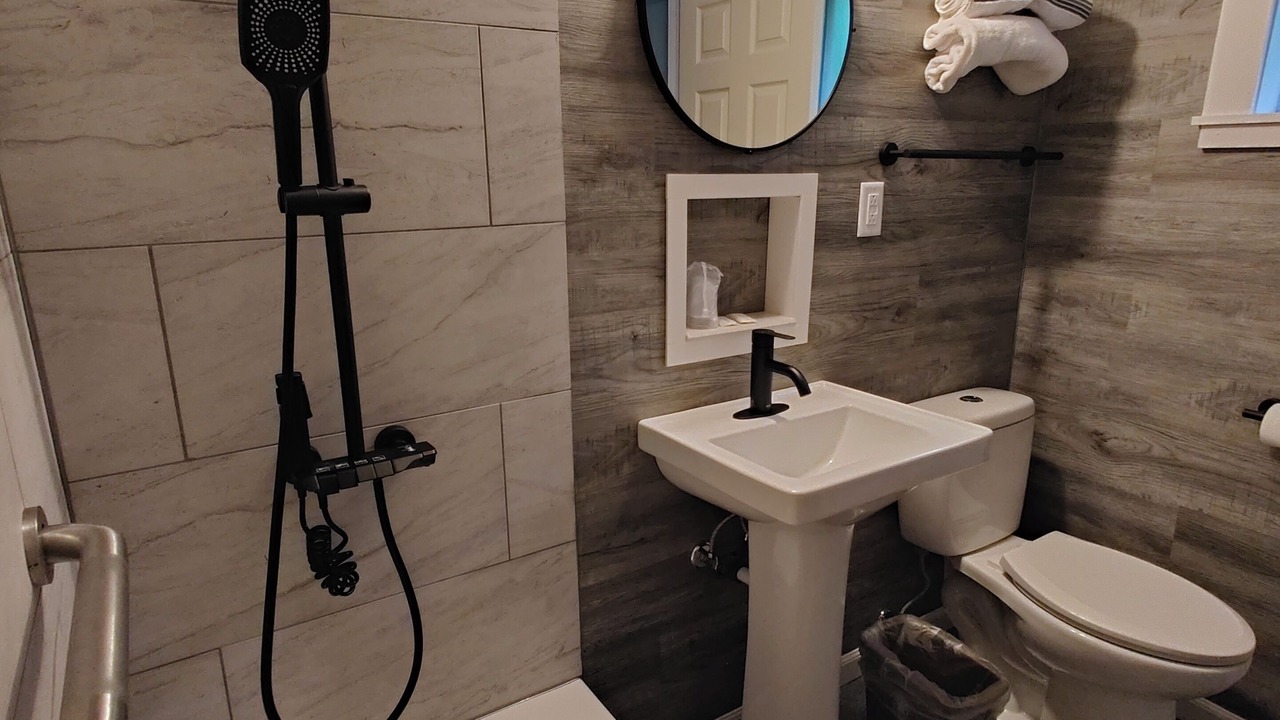 Photo of Bathroom in Leisenring